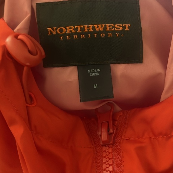 NWT Northwest Territory red rain hoodie jacket Size Small lightweight wi… - Picture 7 of 9